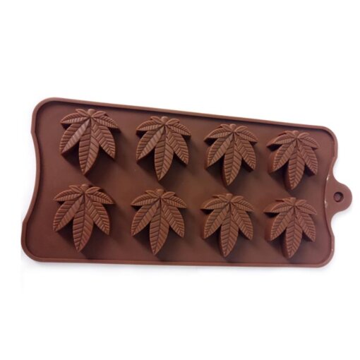 8 Grid Marijuana Leaf Shaped Silicone Mold