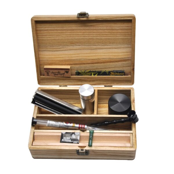 Complete Natural Wood Smoking Kit  1